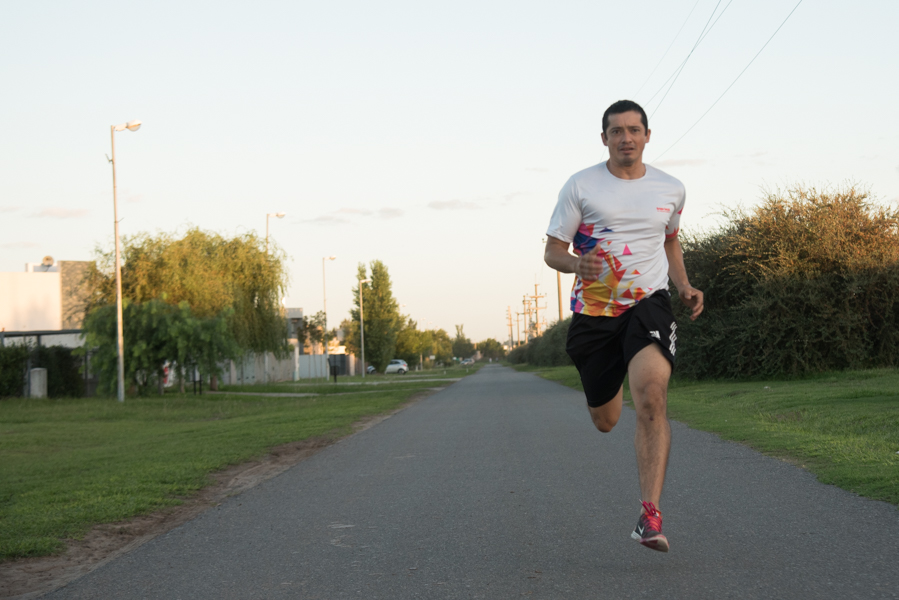 Es el primer funense en correr una ultramaratón y necesita ayuda  